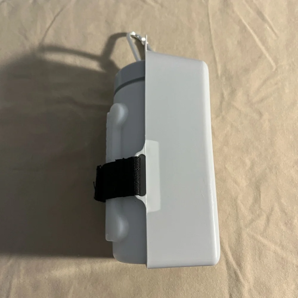 New 16 oz Portable Dog Water Comtainer